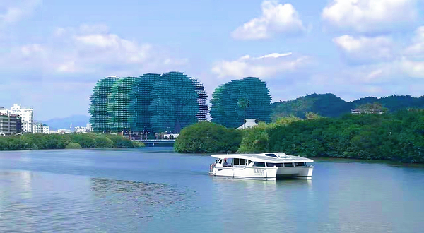 三亚河游艇生态游