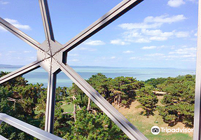 巴拉顿湖球形观景台