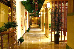 赵都新城朗和园-南门