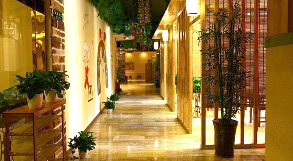 赵都新城朗和园-南门