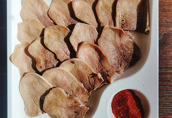 拉加里·雪龙庄园度假酒店(布达拉宫店)·思金拉措庄园藏餐(太阳岛店)第 7 张图片