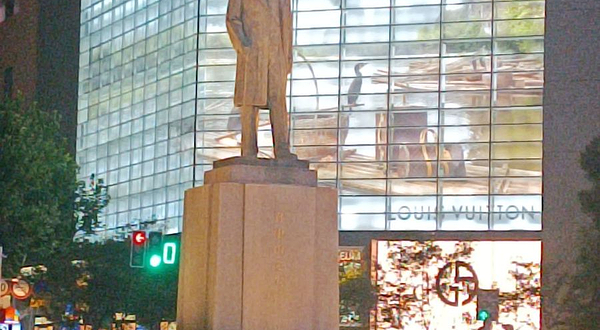 孙中山先生铜像