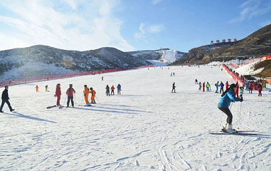 哈伦阿尔山滑雪场第 1 张图片