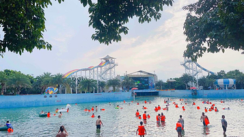 峨眉山海啸水世界