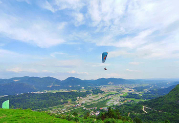 长沙九峰山滑翔伞飞行基地第 3 张图片