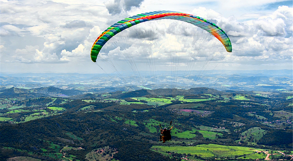 白龙山滑翔伞飞行基地