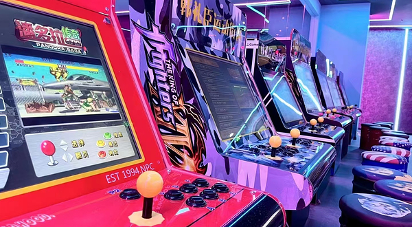 韩礼臣潮玩街区