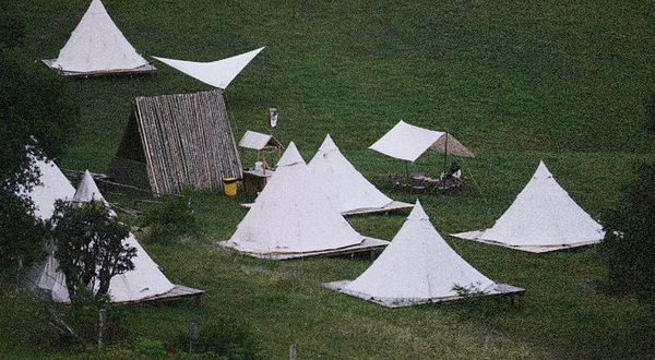 青青草原寻乐露营地