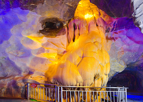 丹东天锅古洞景区