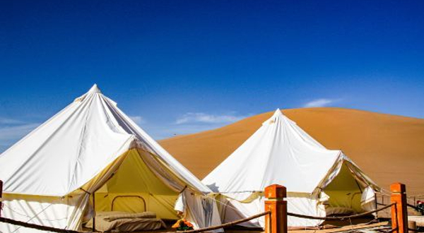 敦煌鸣沙山野奢沙漠星空露营地