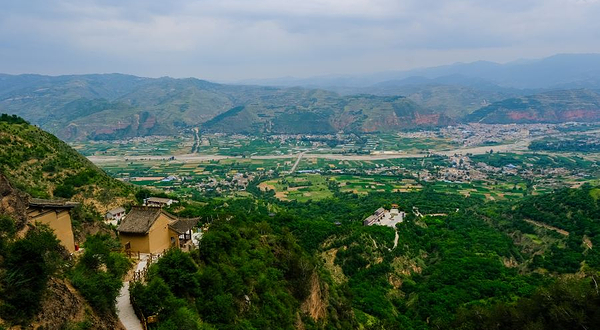 武山木梯石窟文化旅游区