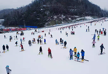 武当国际滑雪场第 31 张图片
