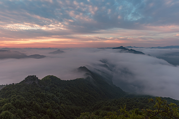 大别山主峰景区第 10 张图片