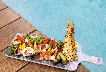 三亚艾迪逊酒店·海滩俱乐部 BEACH CLUB·泳池吧·西式简餐·轻食·DJ第 19 张图片