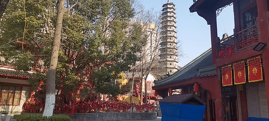 河上街古镇第 4 张图片