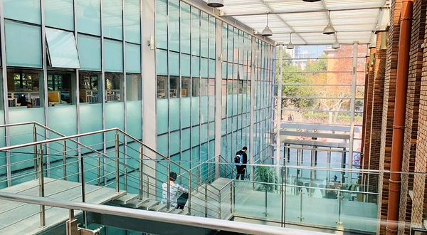 同济大学(四平路校区)-图书馆