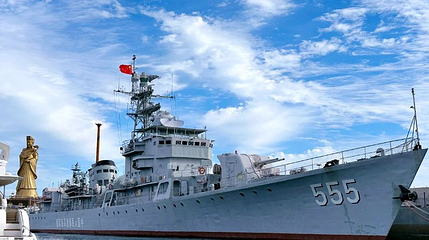 青岛市海洋军事博物馆-555导弹护卫舰模型第 1 张图片