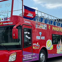 金边双层观光巴士