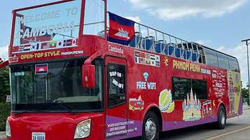 金边双层观光巴士