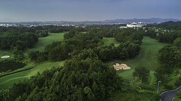 松柏高尔夫乡村俱乐部