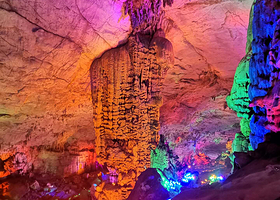 洪岩仙境·地下瓷世界