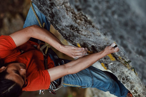 阳朔黑石攀岩户外运动探险