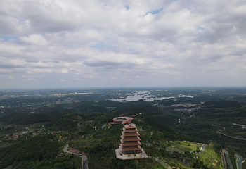成都龙泉山丹景台旅游景区第 26 张图片