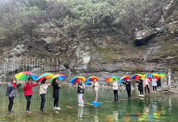 班河大峡谷第 13 张图片