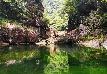 龙潭幽谷第 1 张图片