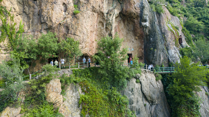 凤冠山风景区第 1 张图片