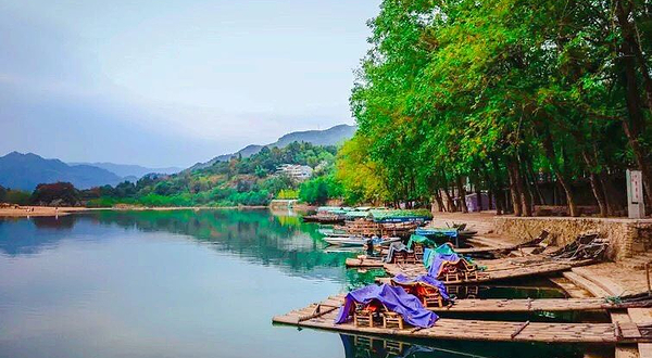 楠溪江狮子岩竹筏漂流