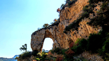 平定红岩岭玉皇洞自然风景区