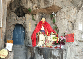 枣庄地母山奶奶洞(原白山)