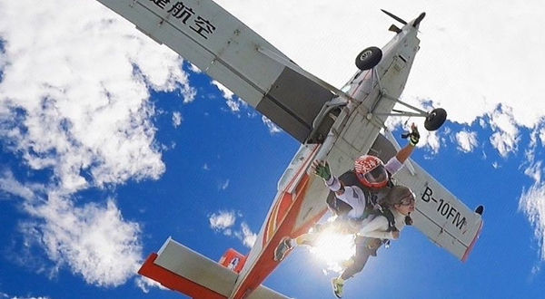 三亚极限玩家跳伞基地