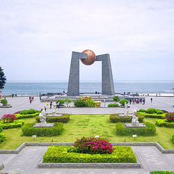 南澳北回归线标志自然之门