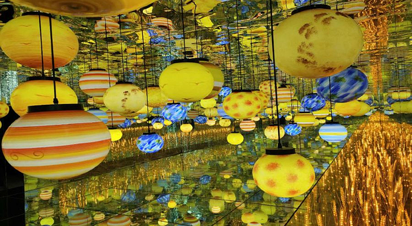 金沙滩凤凰星空艺术馆