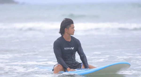 舵手冲浪(日月湾店)