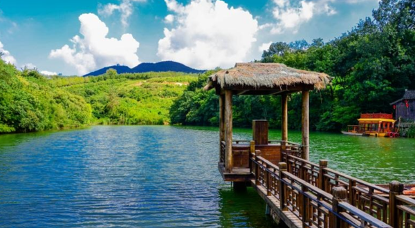 句容市宝华山国家森林公园景区