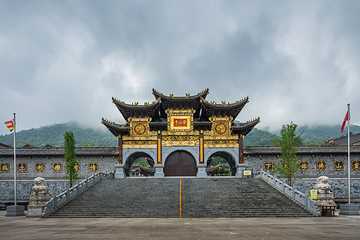 灵山寺第 14 张图片