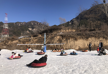 红崖峡谷滑雪场第 4 张图片