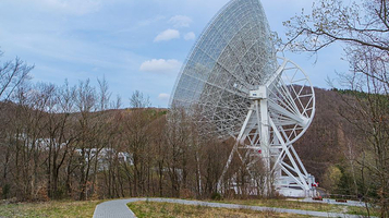 天马射电天文望远镜