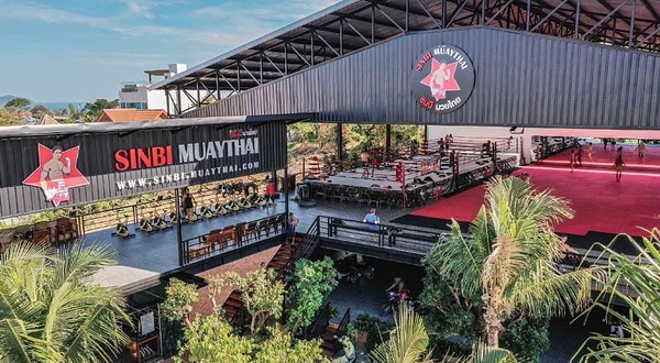 Sin Bi 拳击场, 拉威海滩