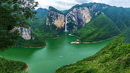 清江蝴蝶崖风景区第 1 张图片