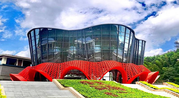 元宇宙·井冈大型VR体验馆