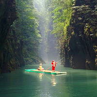 蝶舞清江·地心谷景区