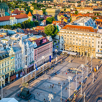 耶拉契奇总督广场