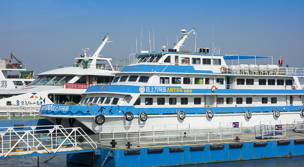 万鸟岛海上游船