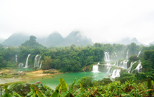 中越德天（板约）瀑布跨境旅游合作区