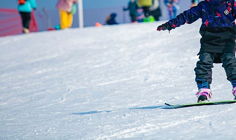 BLUESKIING滑雪工作室·志速滑雪