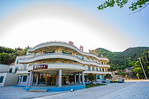 新县武占岭漂流